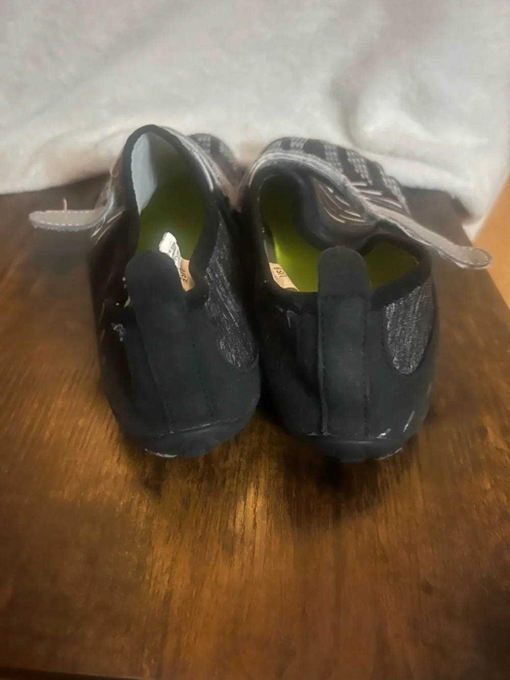 Kids Black Slip-On Athletic Shoes with Gray Strap Boys size 6